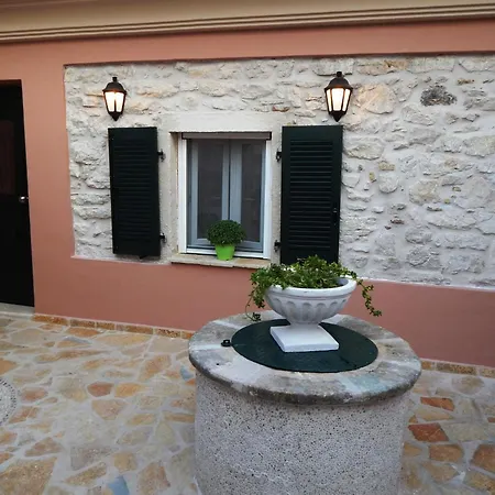 Sole - Near Corfu Port Apartment *